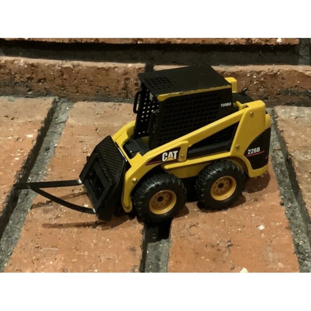 Norscot CAT Bobcat Forklift Metal Toy Vehicle #226B 2.5" Tall